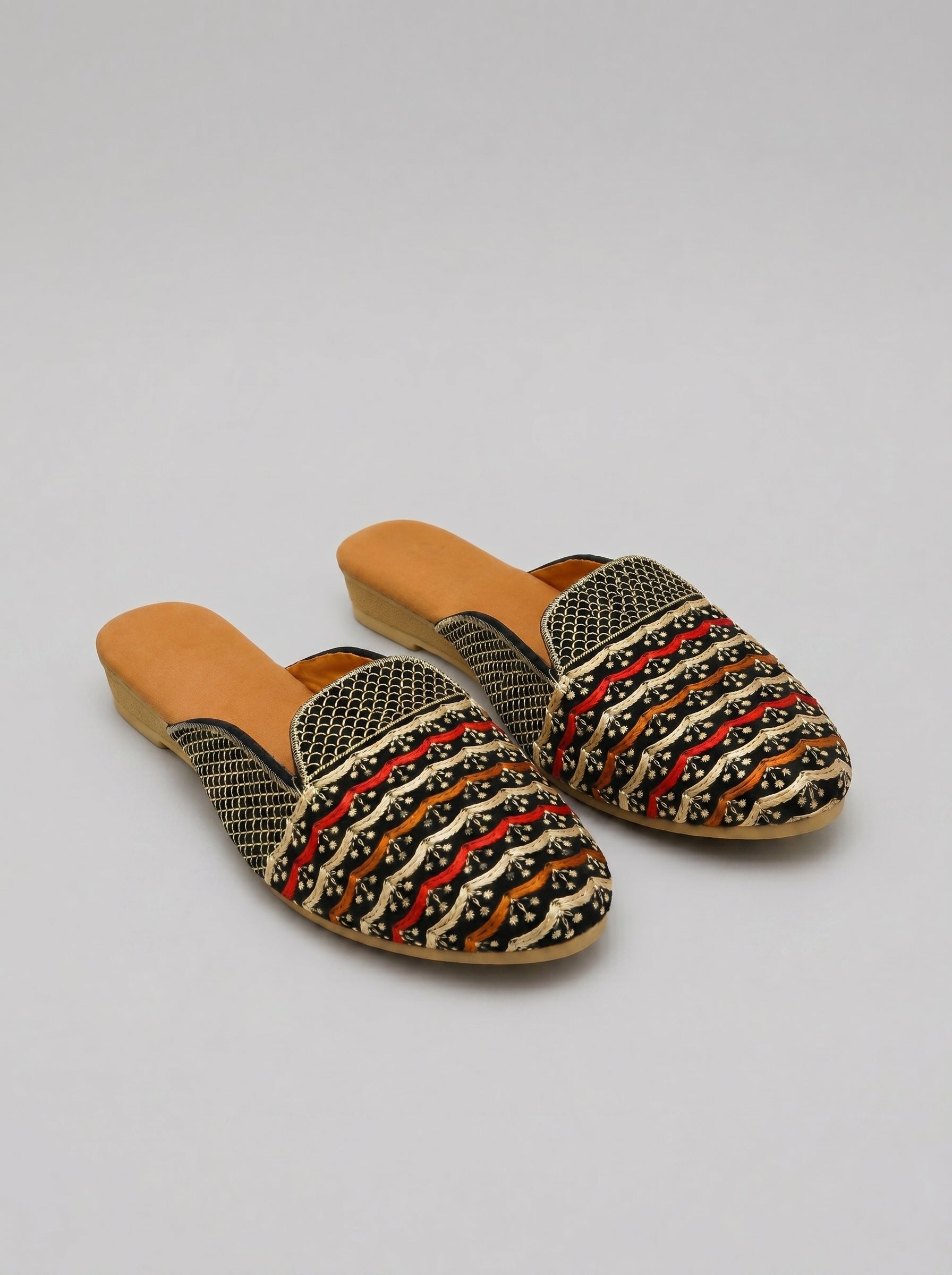 Handcrafted Ethnic Mule Juttis