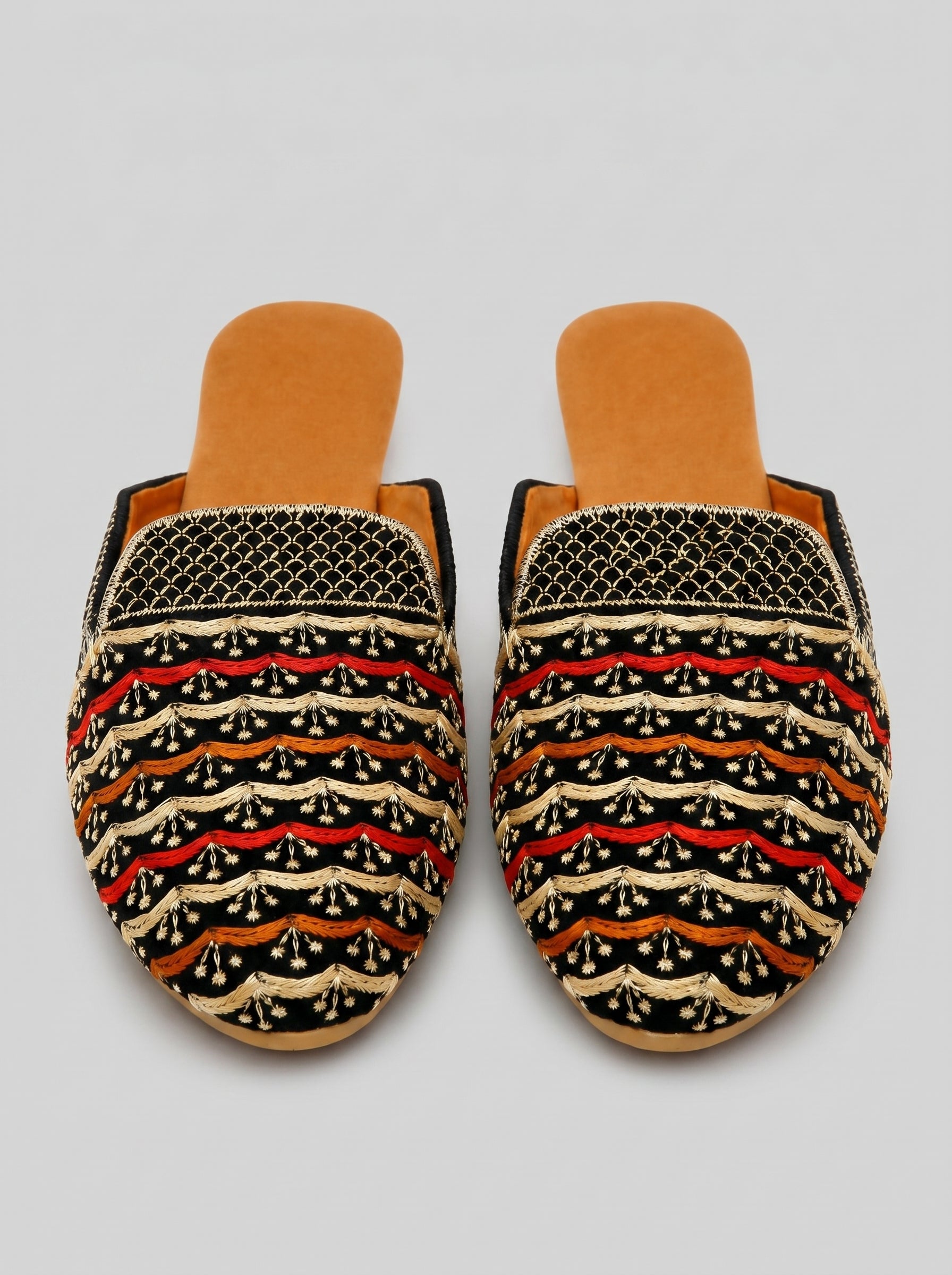 Handcrafted Ethnic Mule Juttis