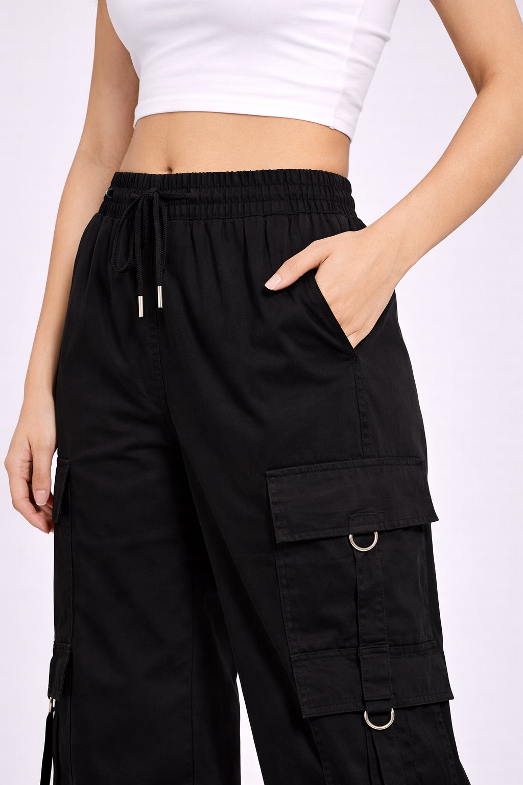 Selvo Women’s Black Cargo Pants