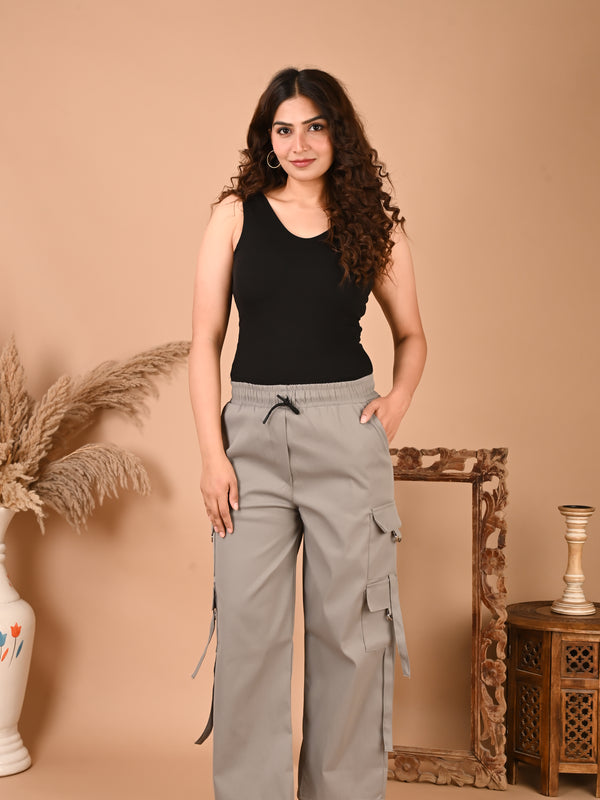 Selvo Women’s Grey Cargo Pants
