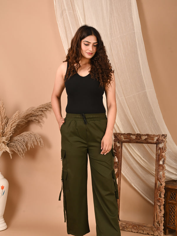 Selvo Women’s Green Cargo Pants