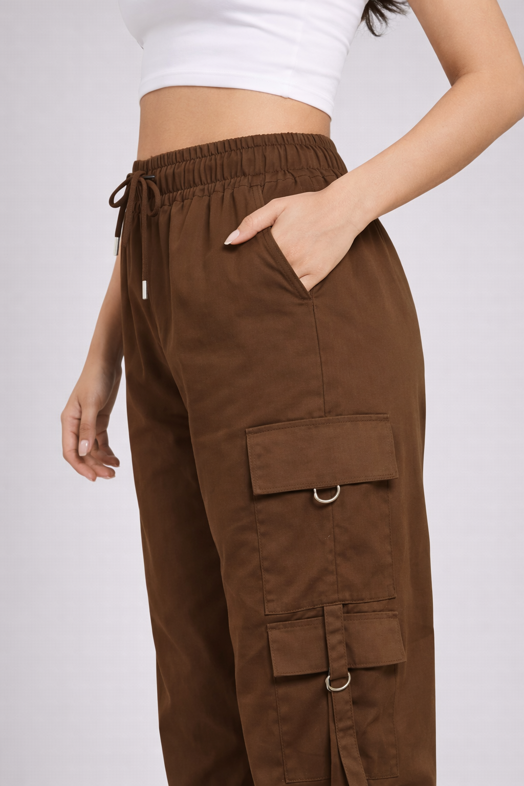 Selvo Women’s Brown Cargo Pants